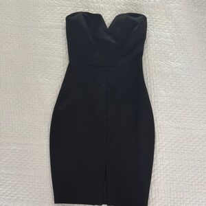 Elegant Black Strapless Dress